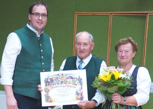Obmann Markus Fragner gratulierte im Namen des Bauernbundes Söchau